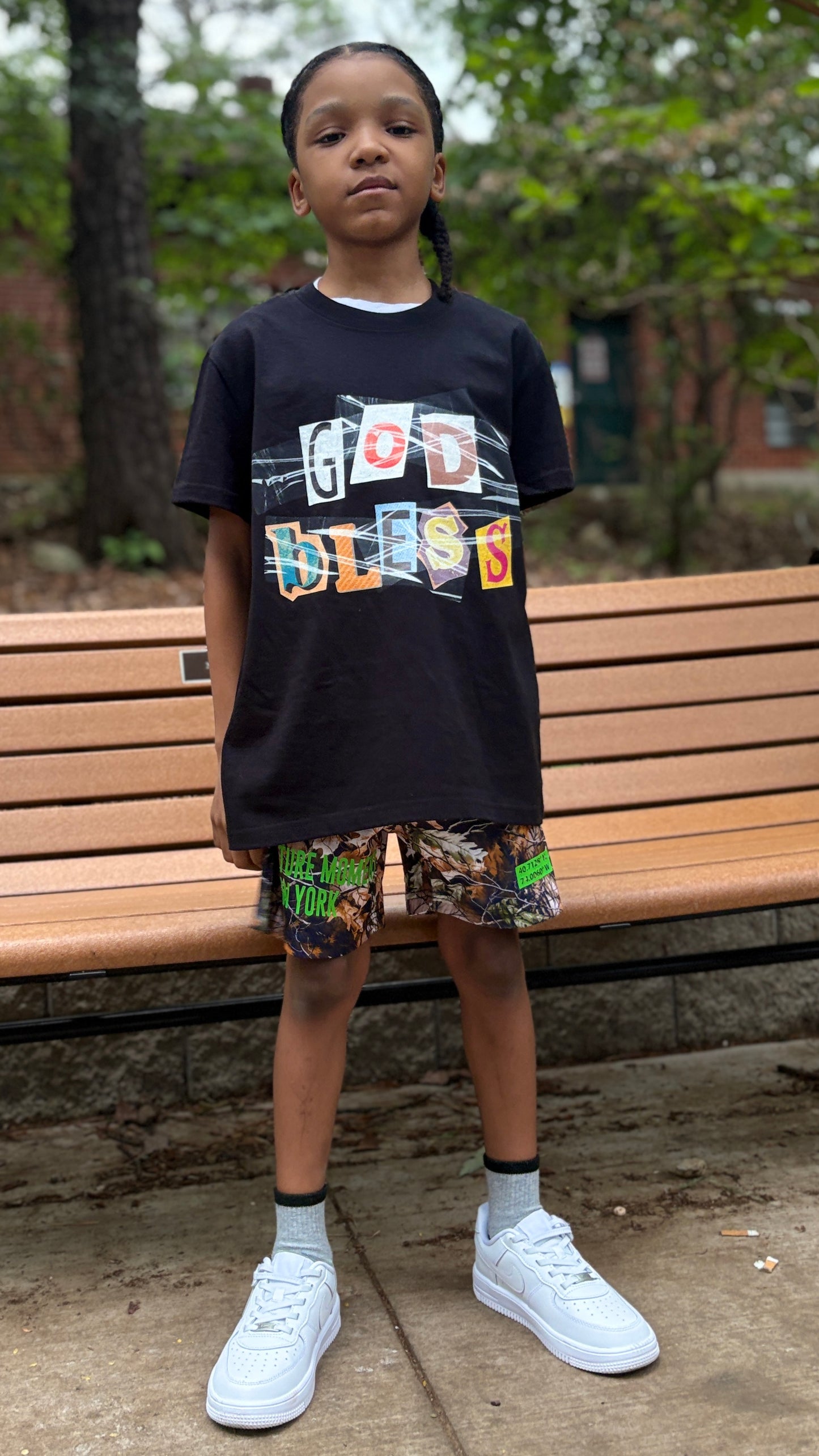 Graphic letter t-shirt "Kids"